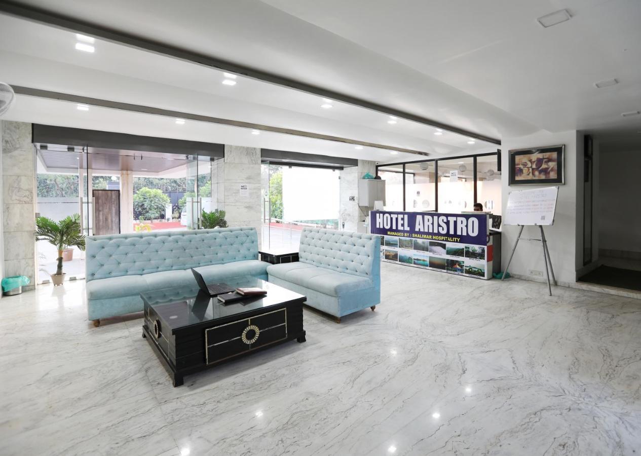 Hotel Aristro Lonavala Exteriör bild